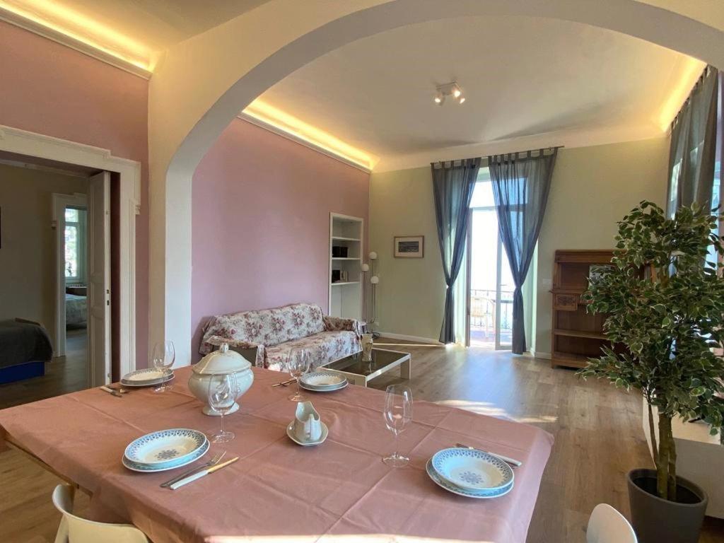 The Comfort - Big Apartment In Villa With Garden And Terrace 아르제뇨 외부 사진